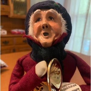 Byers Choice Caroler